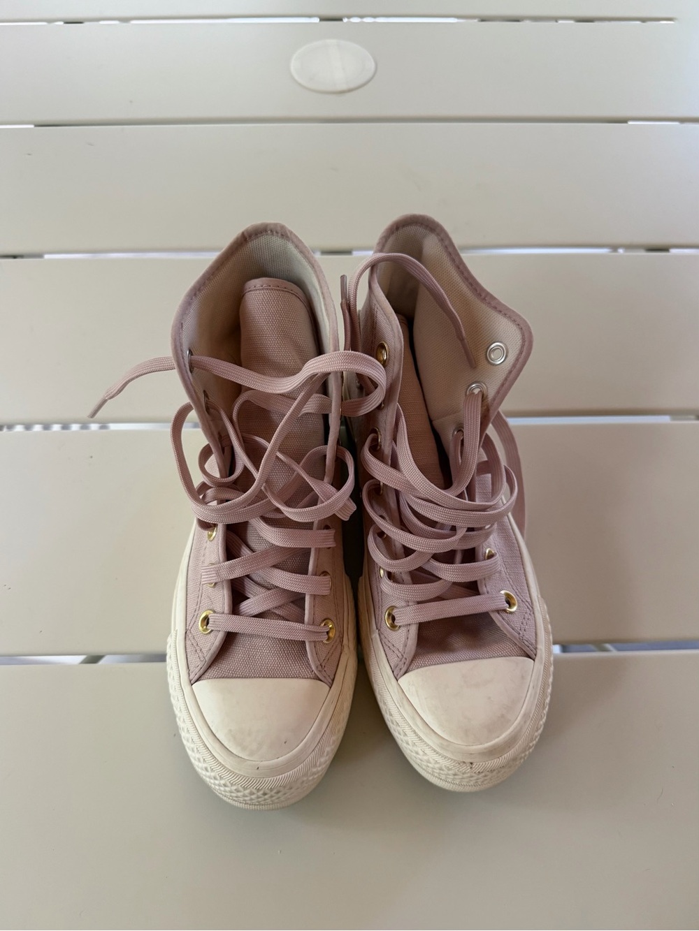 Women Converse Chuck Taylor Hightop Platform- Like New Women 5 / Youth 3.5